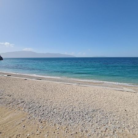 Villa Meminaj Vlorë Eksteriør billede