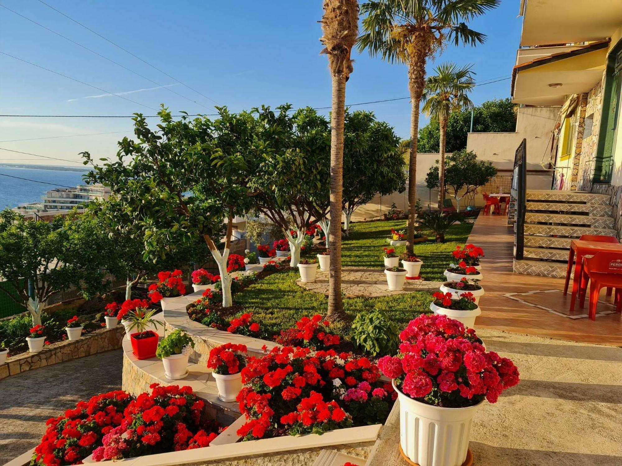 Villa Meminaj Vlorë Eksteriør billede